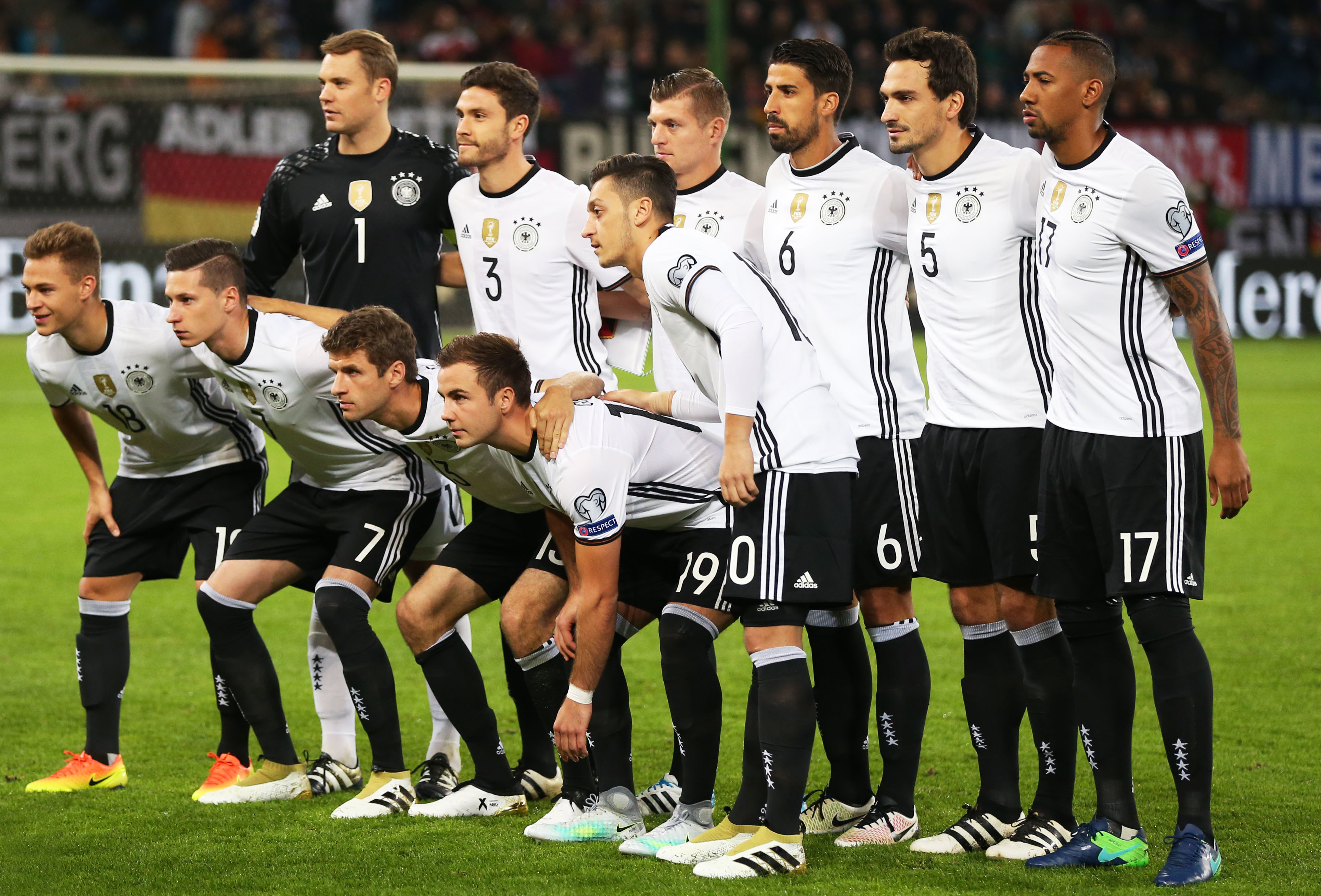 队带来立竿 队带来立竿